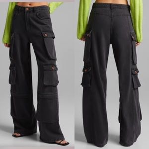 Charcoal cargo pocket flares